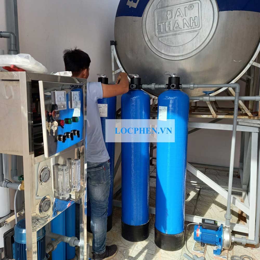 hệ thống máy lọc nước RO lọc nước mặn thành nước ngọt